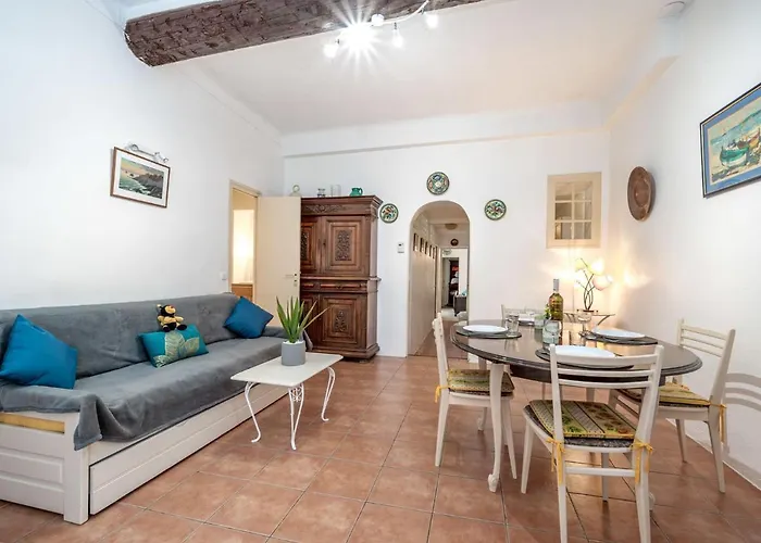 Rue De La Pompe By Interhome Apartment Antibes