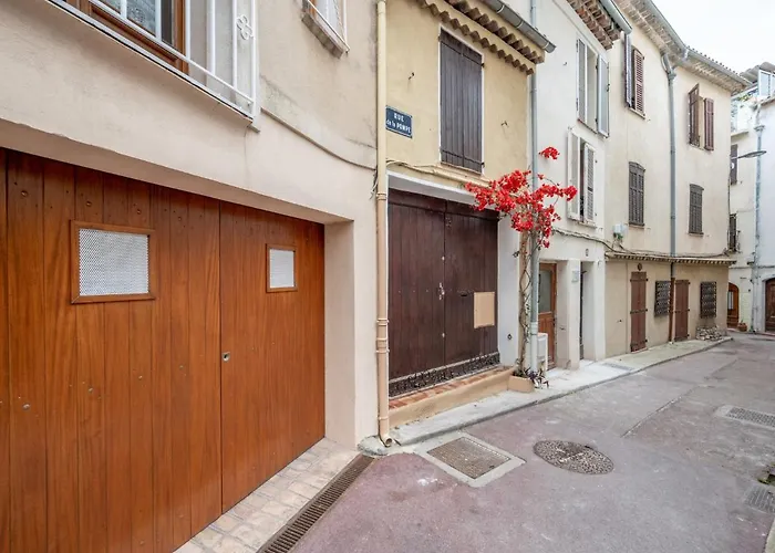 Apartment Rue De La Pompe By Interhome Antibes